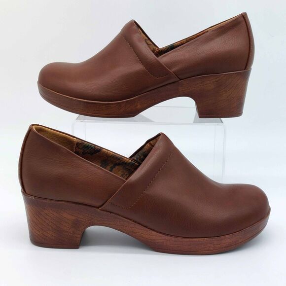 BOC Born Concepts Brown Slip-On Clogs Size 10M Faux Leather Comfort Heel Shoes - Picture 2 of 10